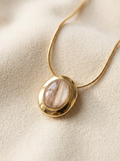 Pet Hair Oval Amber Necklace – Personalized Minimalist Keepsake Jewelry